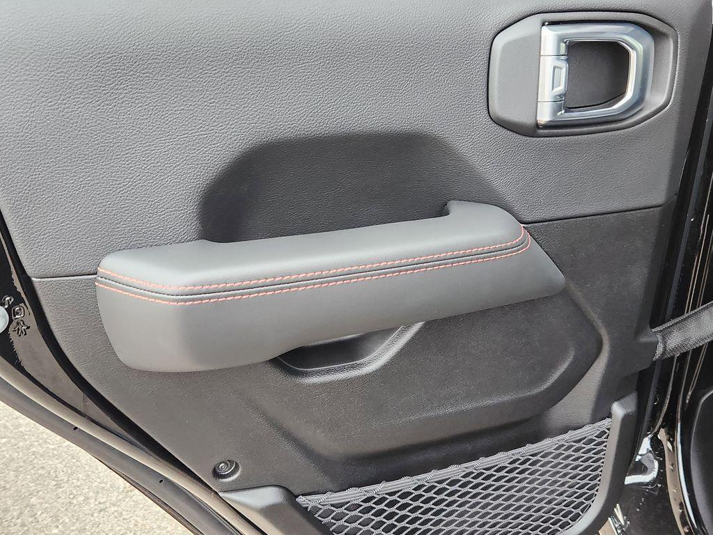 new 2025 Jeep Wrangler car, priced at $50,724