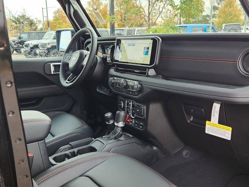 new 2025 Jeep Wrangler car, priced at $50,724
