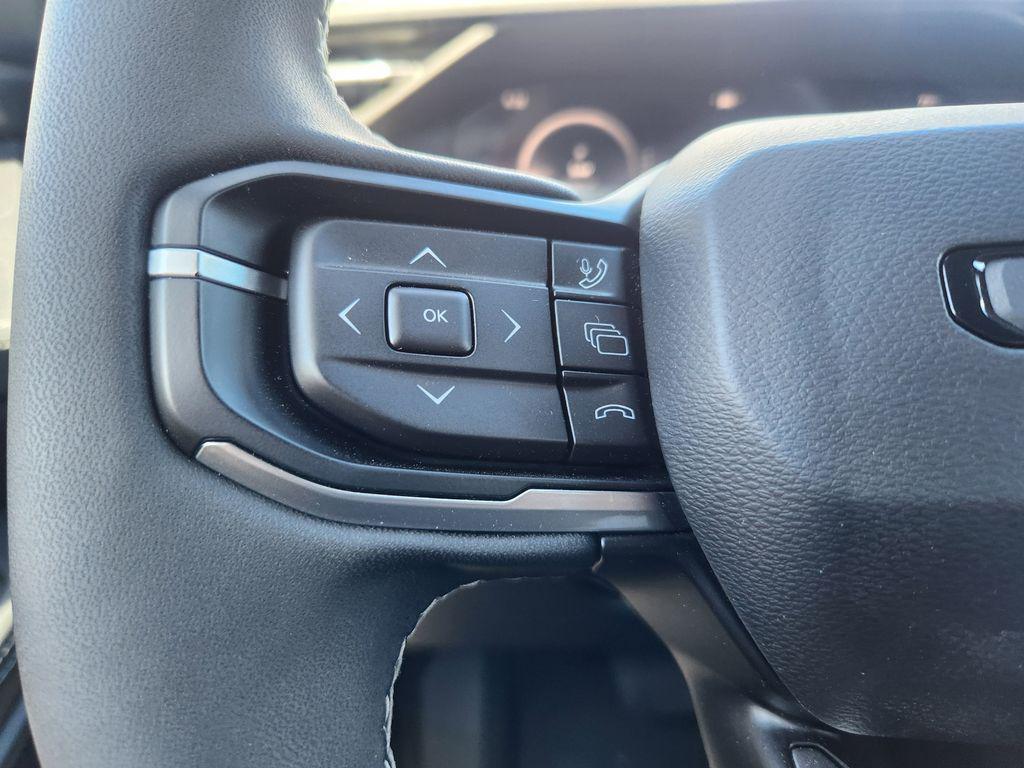 new 2026 Jeep Cherokee car, priced at $38,384