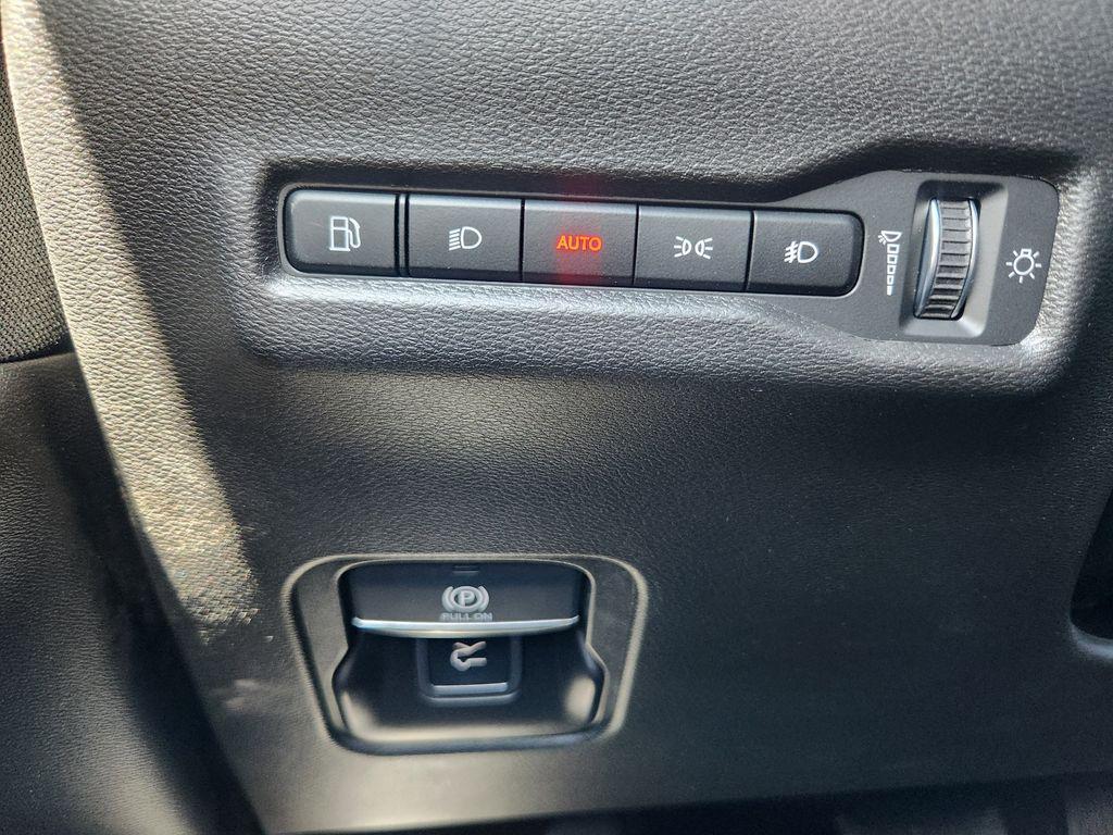 new 2026 Jeep Cherokee car, priced at $38,384