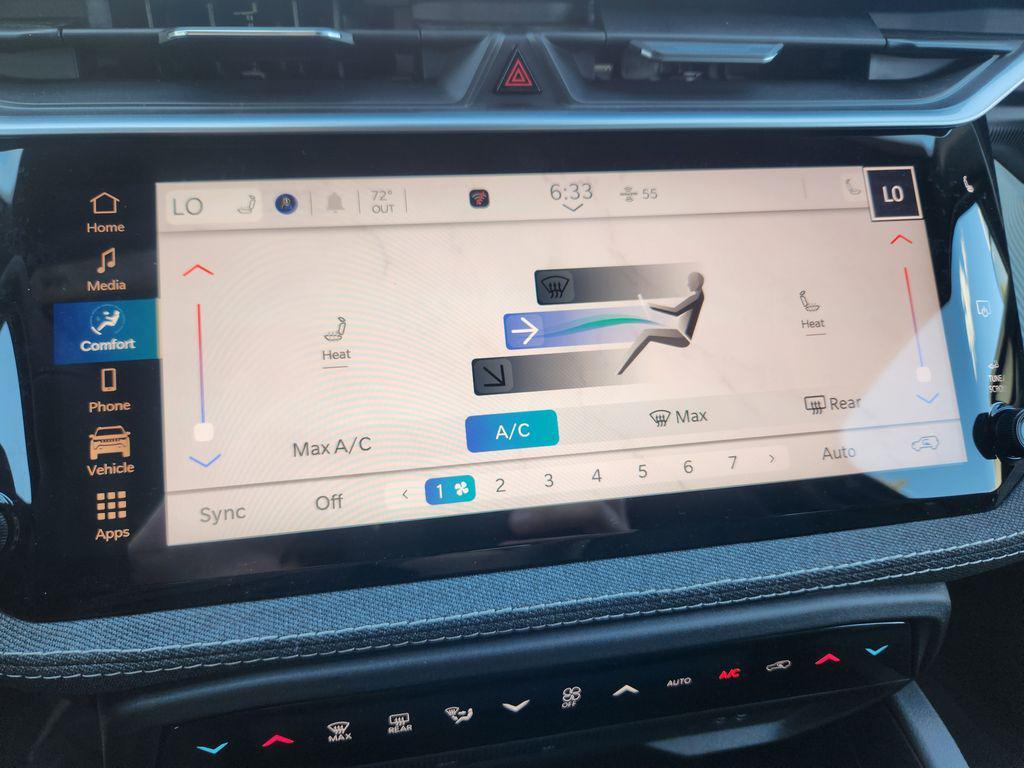 new 2026 Jeep Cherokee car, priced at $38,384