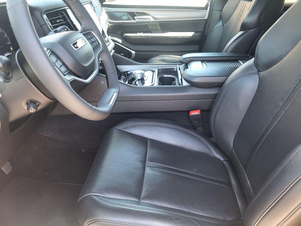 used 2025 Jeep Wagoneer car, priced at $55,306