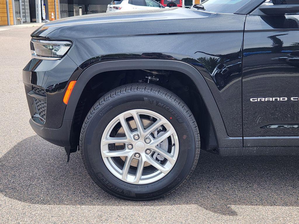 new 2026 Jeep Grand Cherokee car, priced at $40,794
