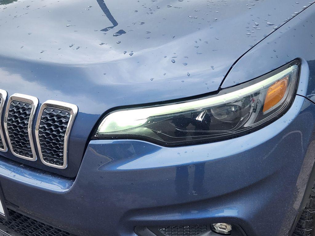 used 2019 Jeep Cherokee car, priced at $14,208