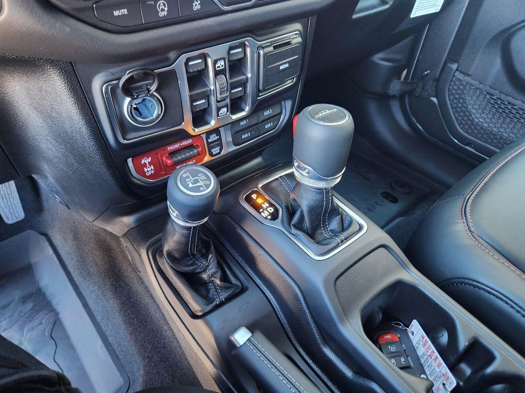 new 2026 Jeep Gladiator car, priced at $55,694