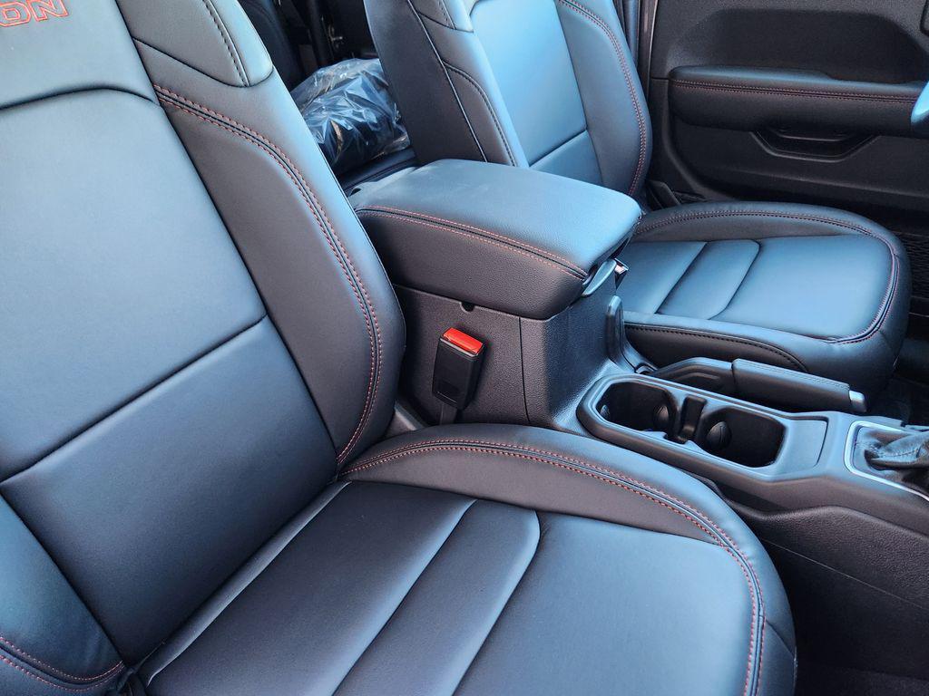 new 2026 Jeep Gladiator car, priced at $55,694