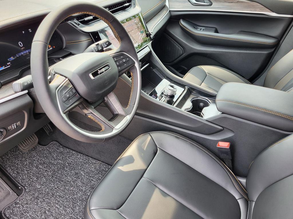 new 2026 Jeep Grand Cherokee car, priced at $49,799