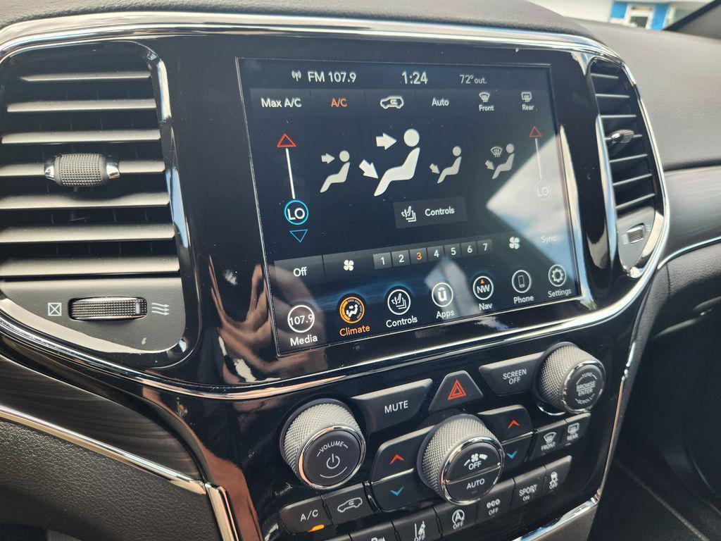 used 2021 Jeep Grand Cherokee car, priced at $31,724