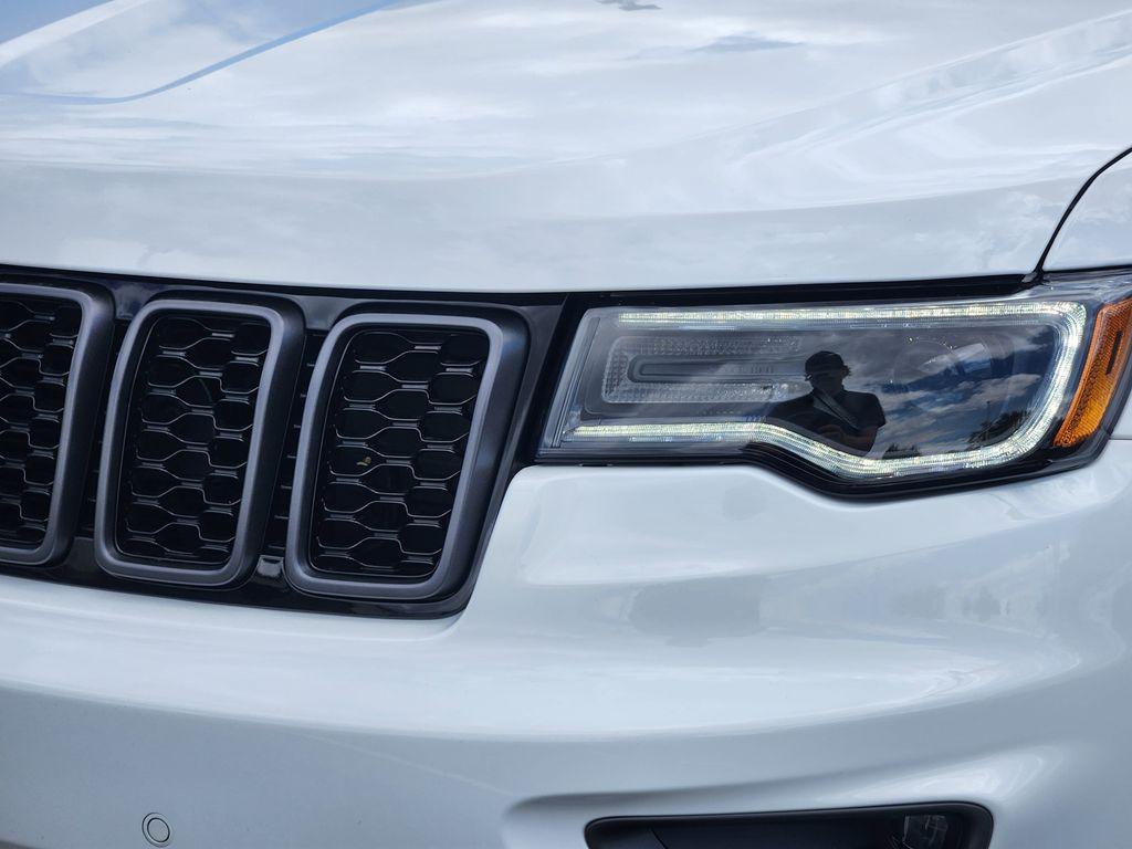 used 2021 Jeep Grand Cherokee car, priced at $31,724