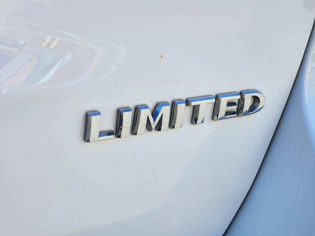 used 2022 Jeep Grand Cherokee car, priced at $30,125