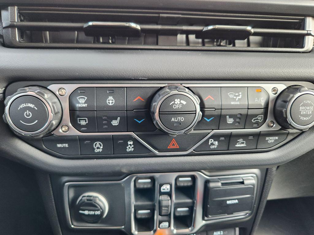 new 2026 Jeep Gladiator car, priced at $60,499