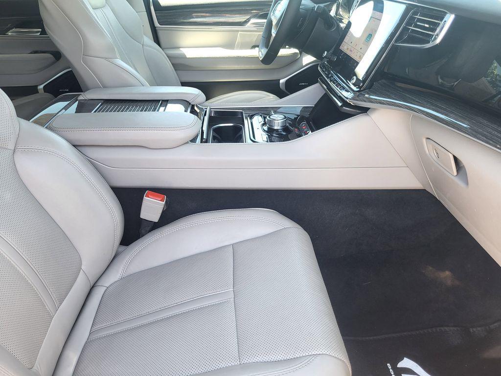 used 2022 Jeep Wagoneer car, priced at $37,776