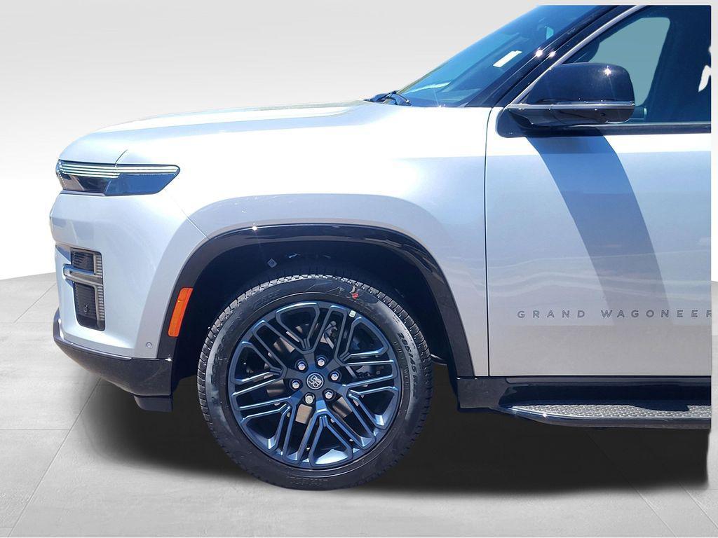 new 2026 Jeep Grand Wagoneer L car, priced at $82,779