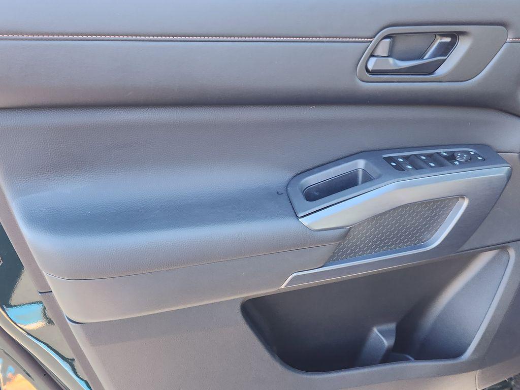 used 2024 Nissan Pathfinder car, priced at $35,995