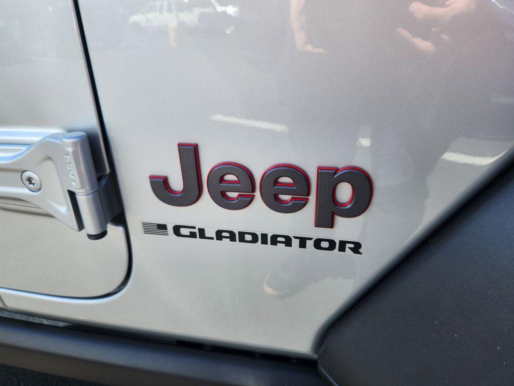 used 2024 Jeep Gladiator car, priced at $45,626