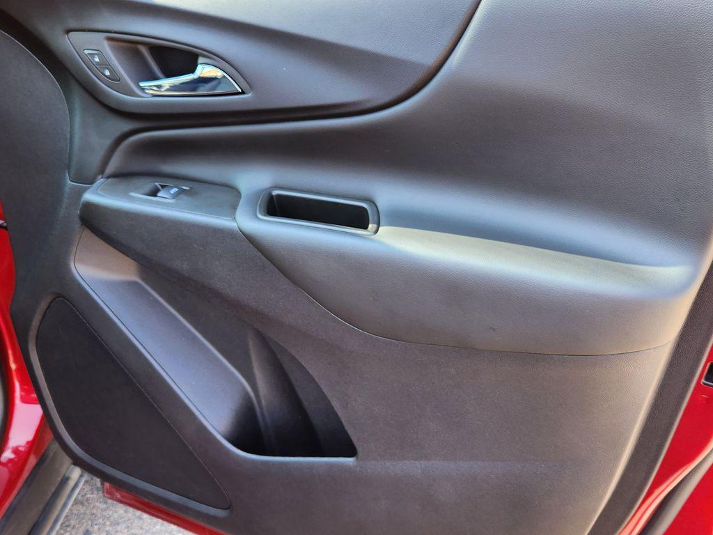 used 2024 Chevrolet Equinox car, priced at $21,995