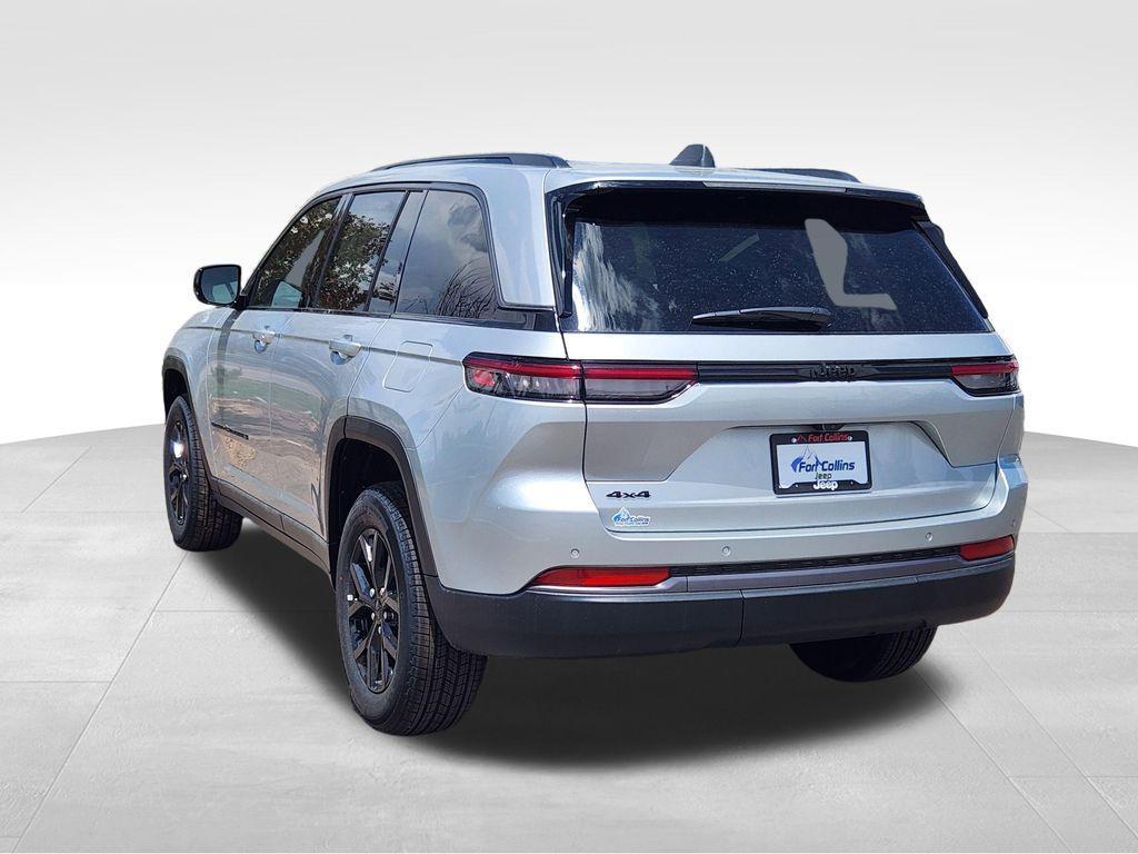 new 2026 Jeep Grand Cherokee car, priced at $45,704