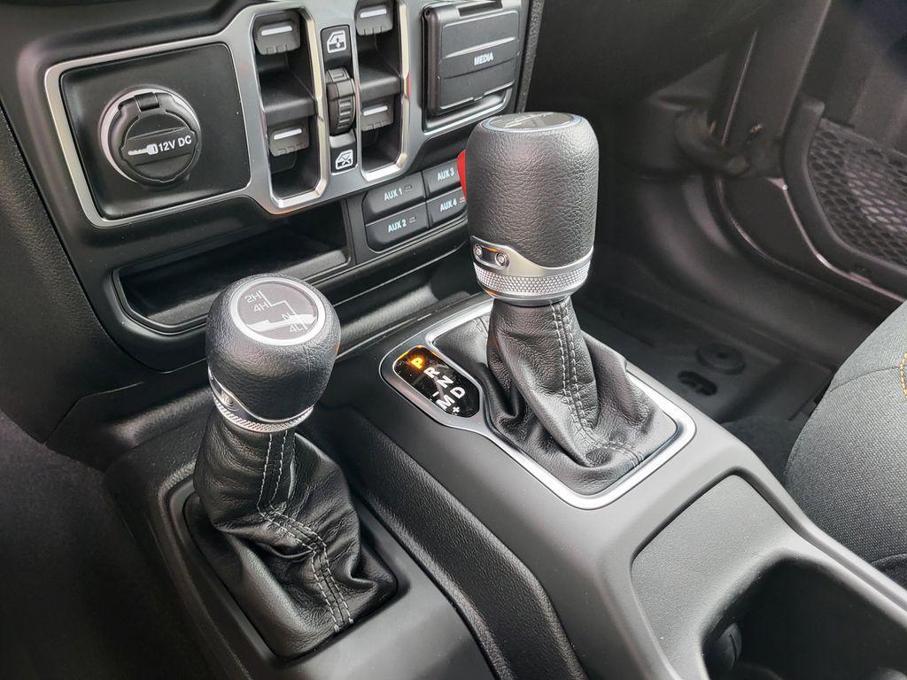 new 2026 Jeep Gladiator car, priced at $42,980