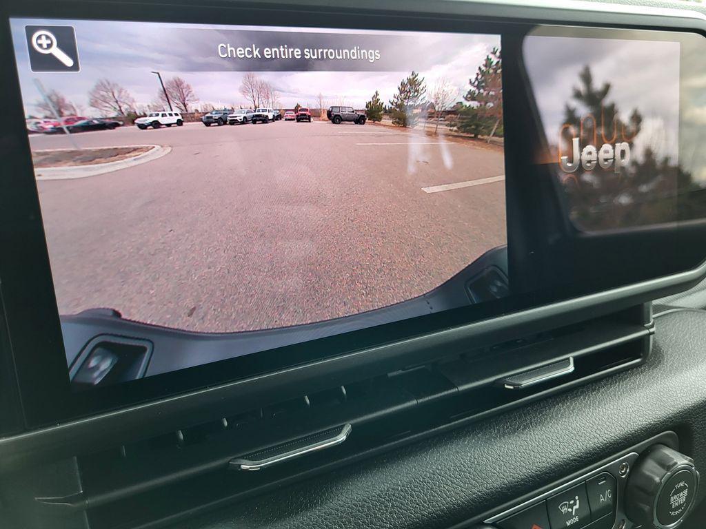 new 2026 Jeep Gladiator car, priced at $42,980