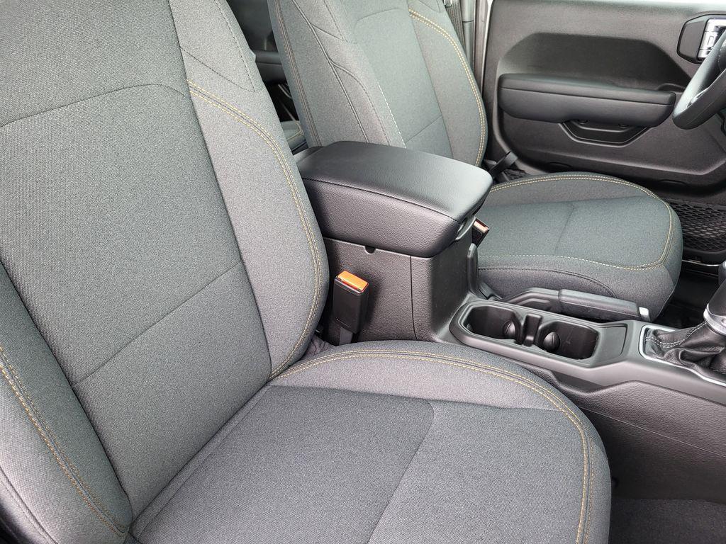 new 2026 Jeep Gladiator car, priced at $42,980