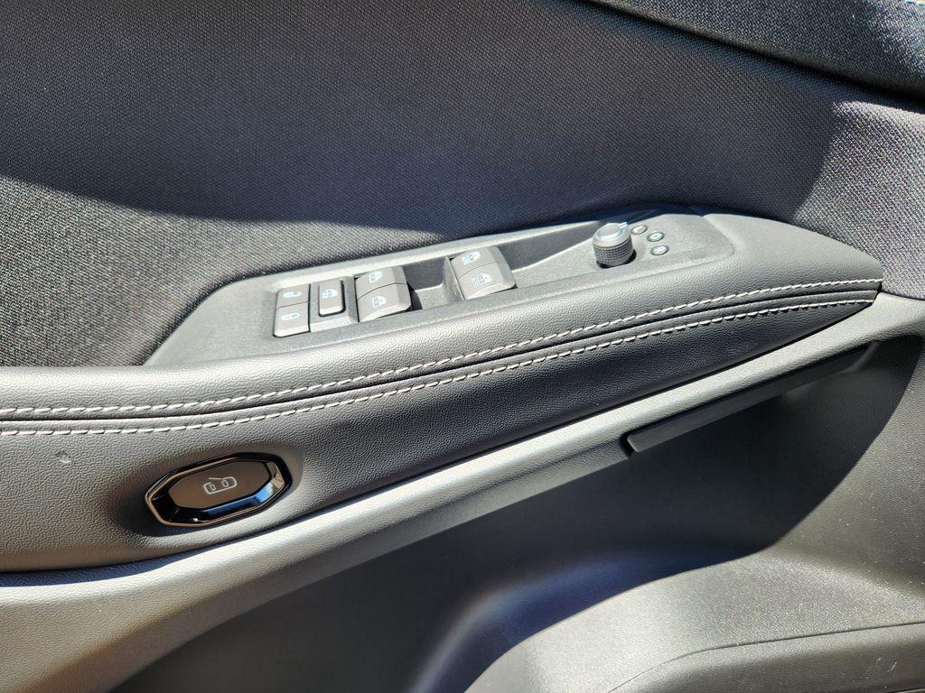 new 2026 Jeep Cherokee car, priced at $40,289