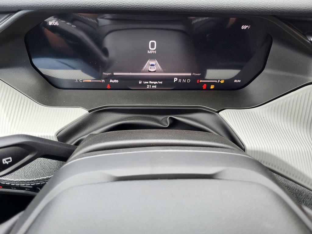 new 2026 Jeep Cherokee car, priced at $38,400