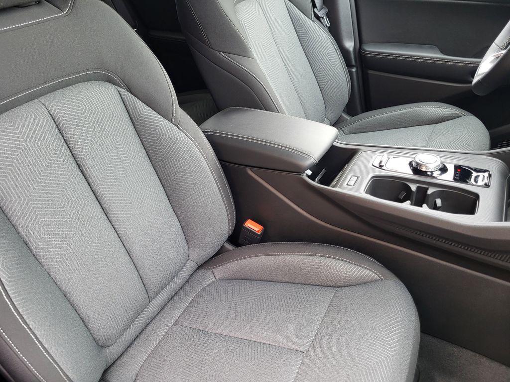 new 2026 Jeep Cherokee car, priced at $38,400