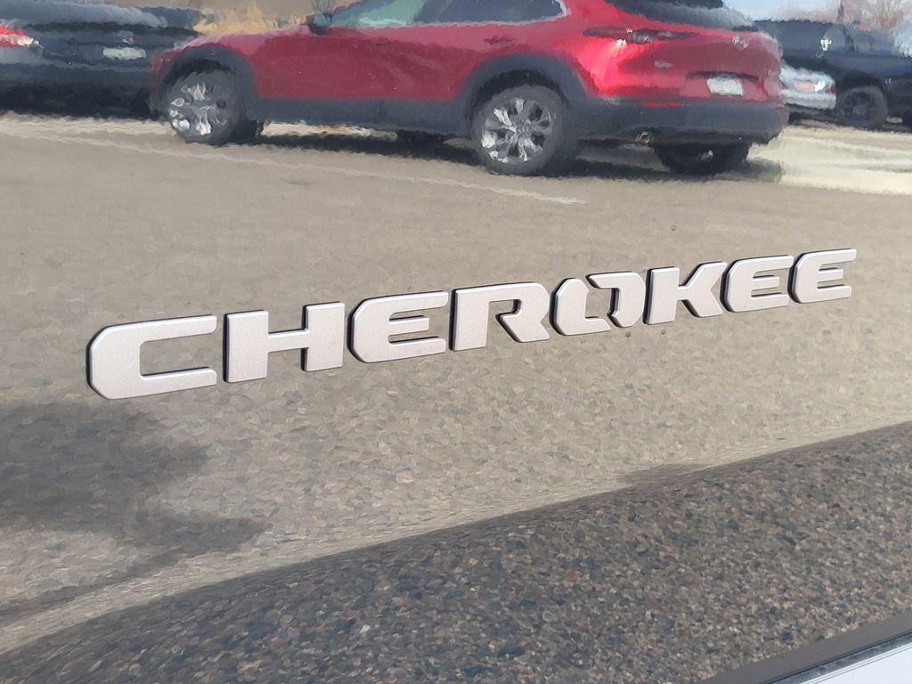 new 2026 Jeep Cherokee car, priced at $38,400