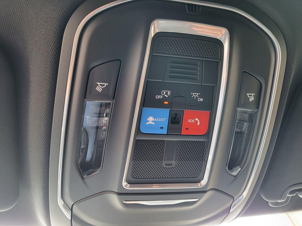 new 2026 Jeep Cherokee car, priced at $38,400