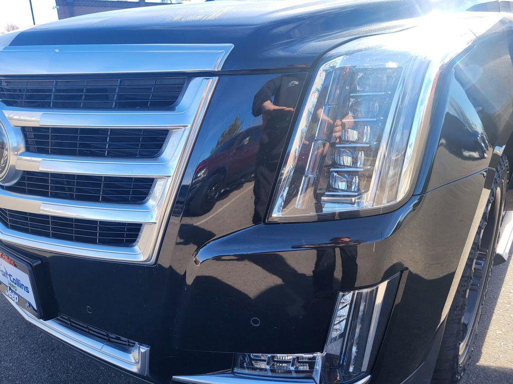 used 2015 Cadillac Escalade ESV car, priced at $15,402