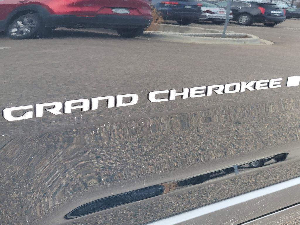new 2026 Jeep Grand Cherokee car, priced at $42,005