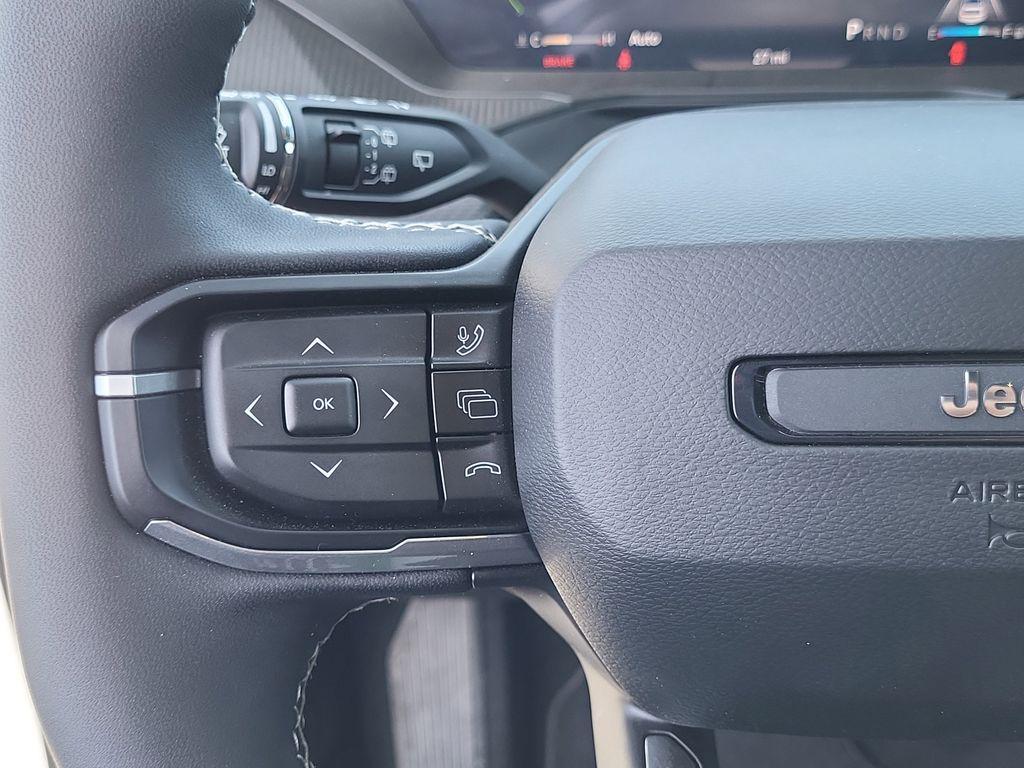 new 2026 Jeep Cherokee car, priced at $39,964