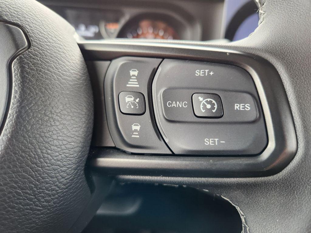 used 2025 Jeep Wrangler car, priced at $39,113