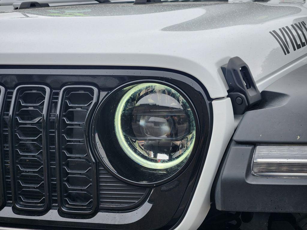 used 2025 Jeep Wrangler car, priced at $39,113