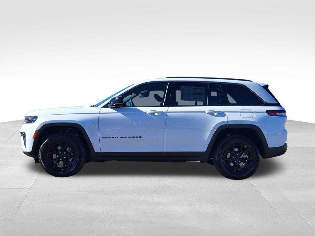 new 2026 Jeep Grand Cherokee car, priced at $47,425
