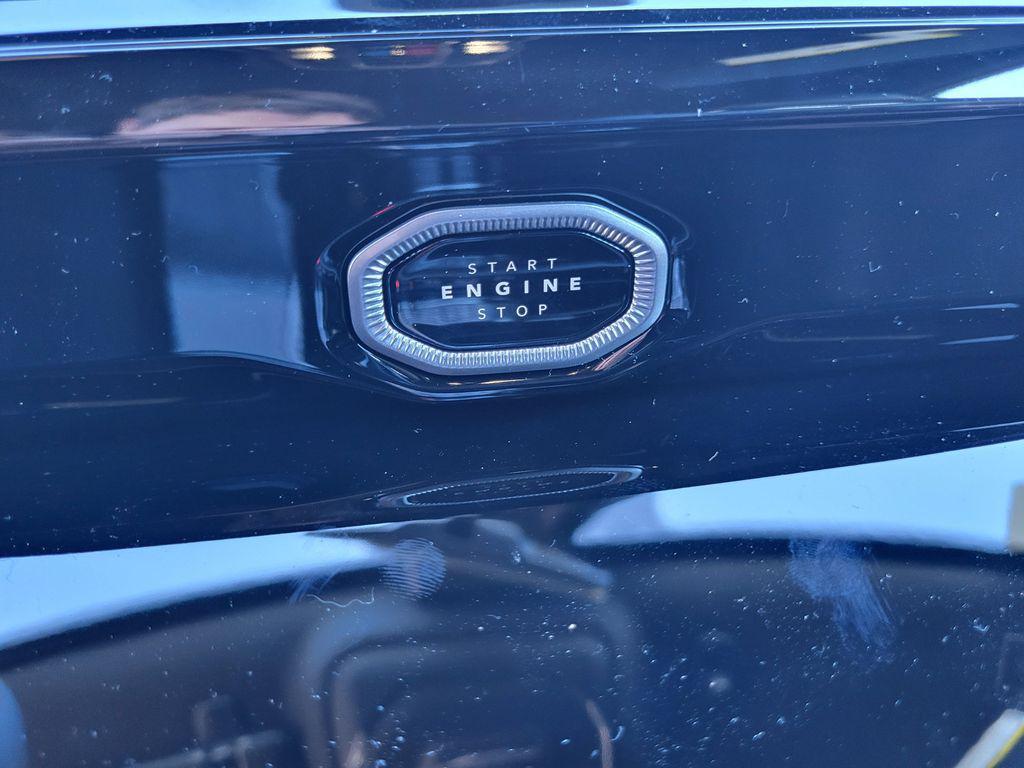 new 2026 Jeep Grand Cherokee car, priced at $47,425