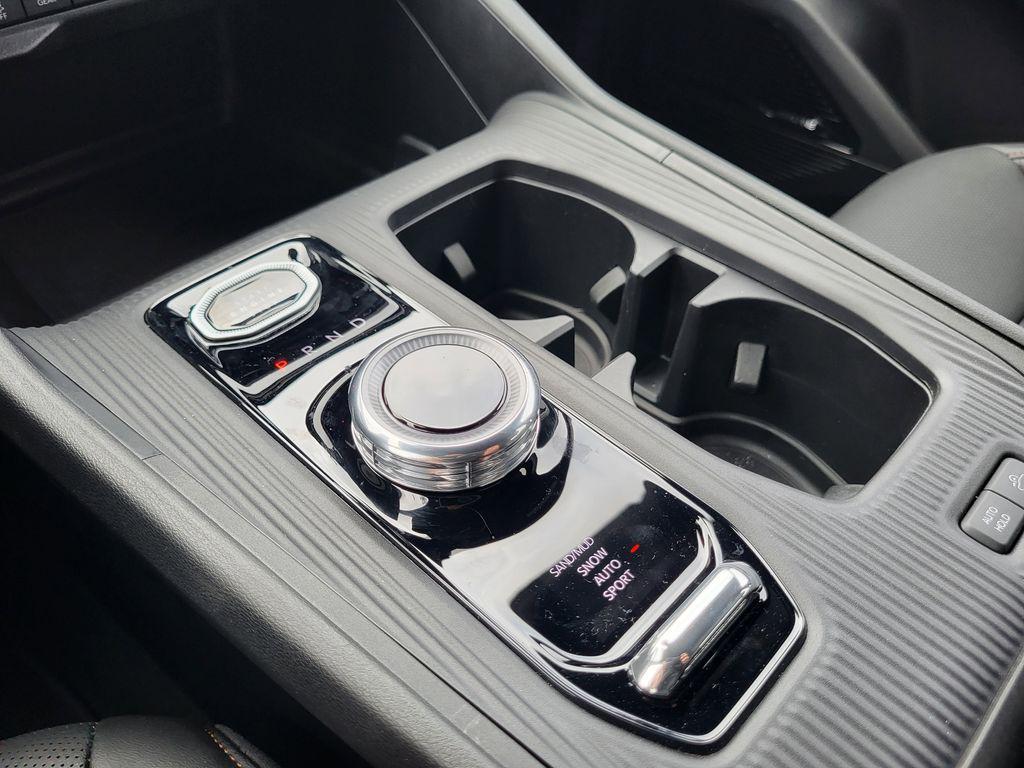 new 2026 Jeep Cherokee car, priced at $45,585