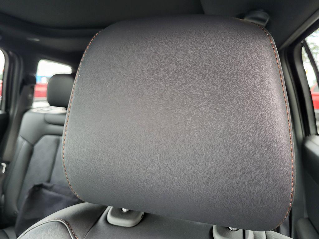 new 2026 Jeep Cherokee car, priced at $45,585