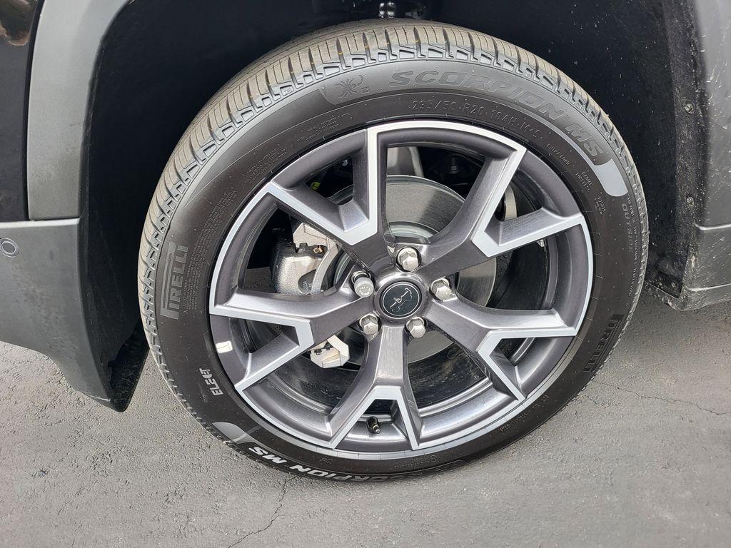 new 2026 Jeep Cherokee car, priced at $45,585