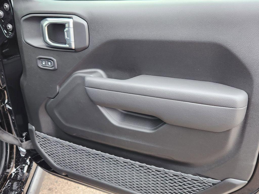 new 2026 Jeep Wrangler car, priced at $51,200