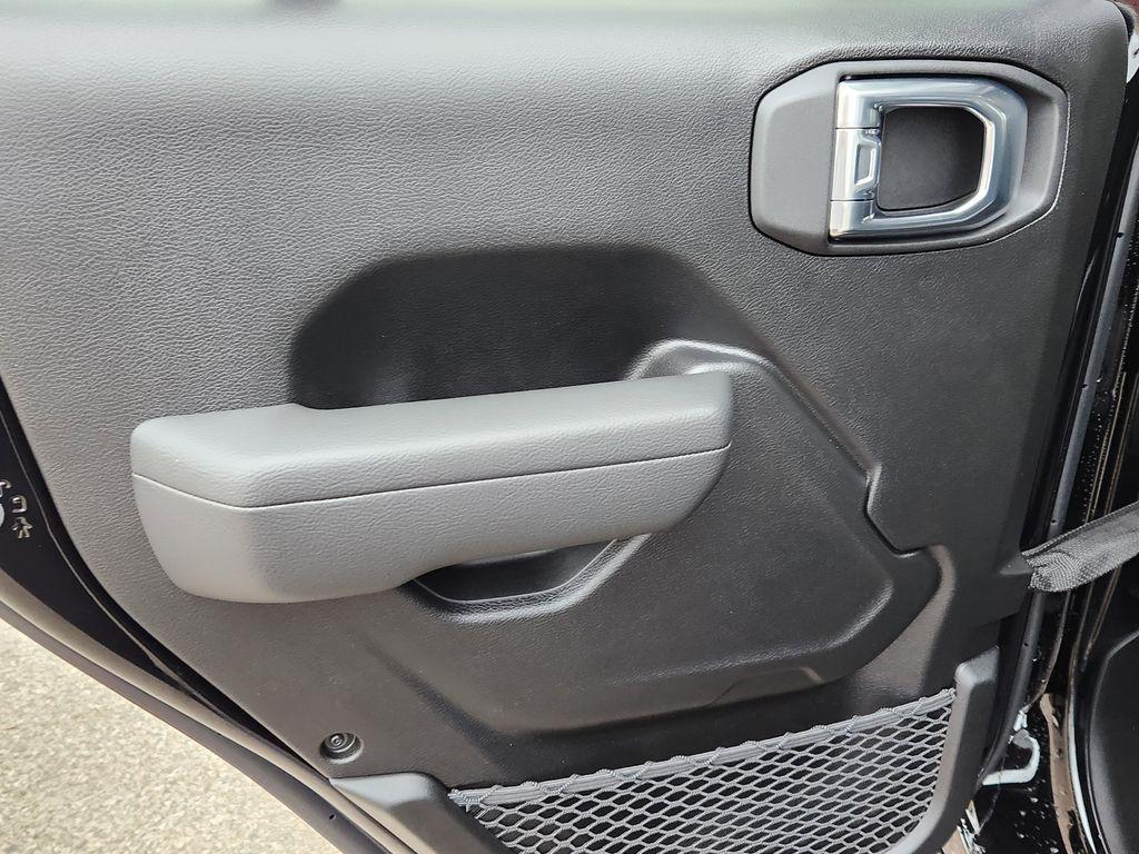 new 2026 Jeep Wrangler car, priced at $51,200