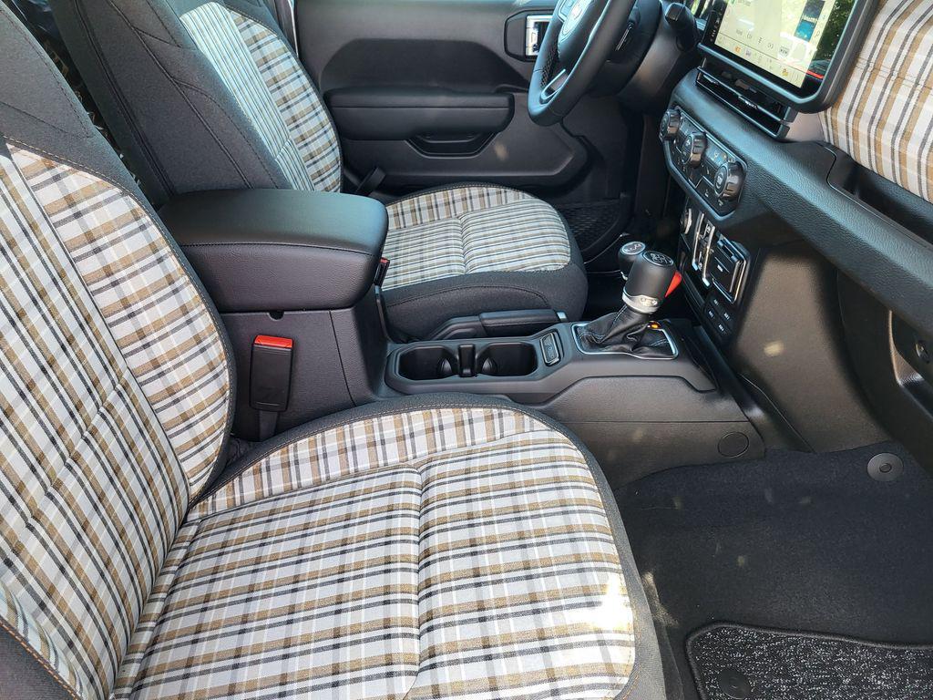 new 2026 Jeep Gladiator car, priced at $49,894
