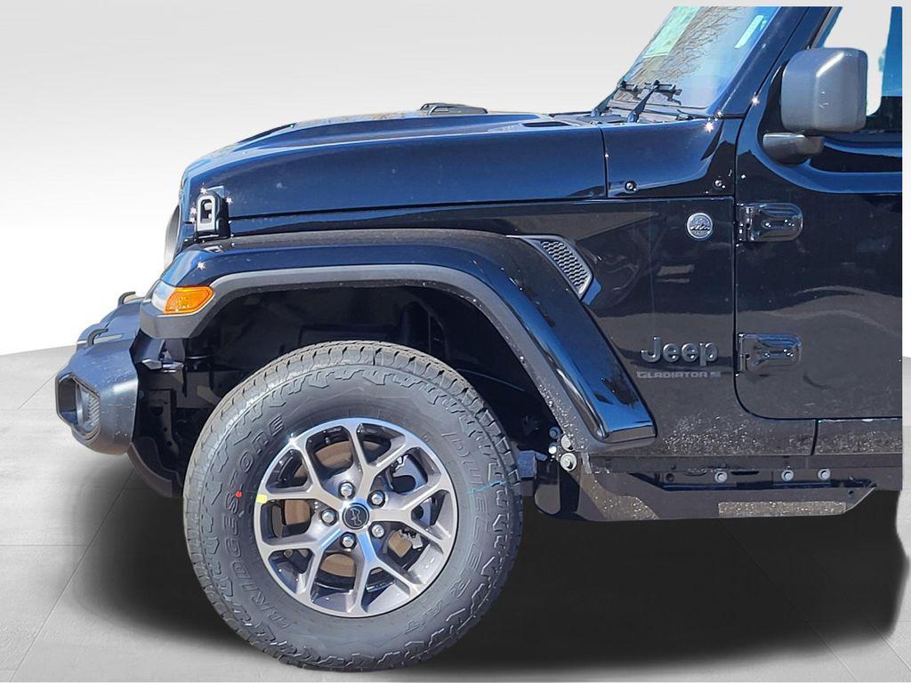 new 2026 Jeep Gladiator car, priced at $46,664