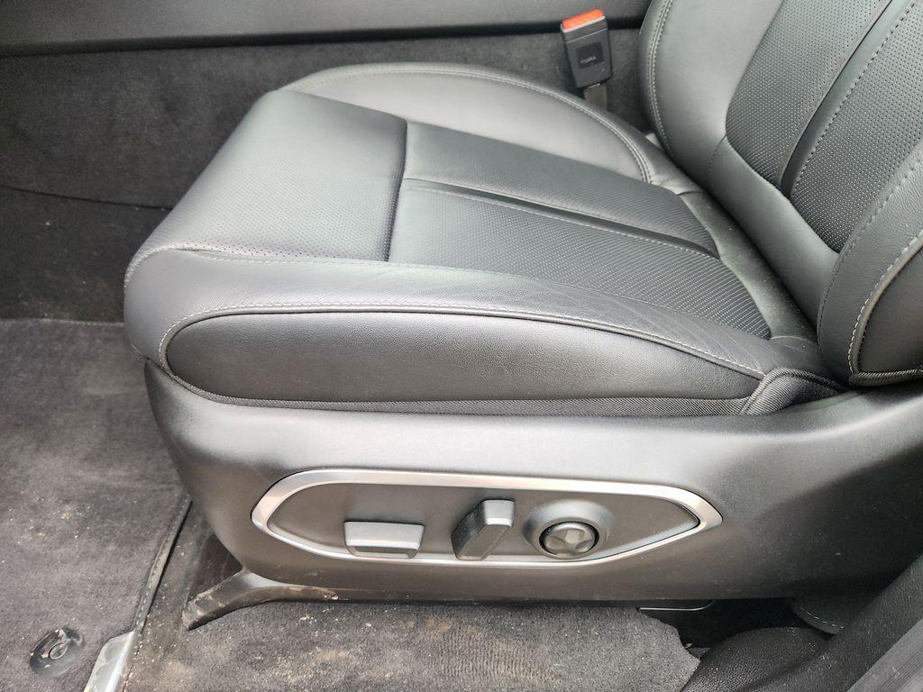new 2026 Jeep Grand Wagoneer car, priced at $76,299