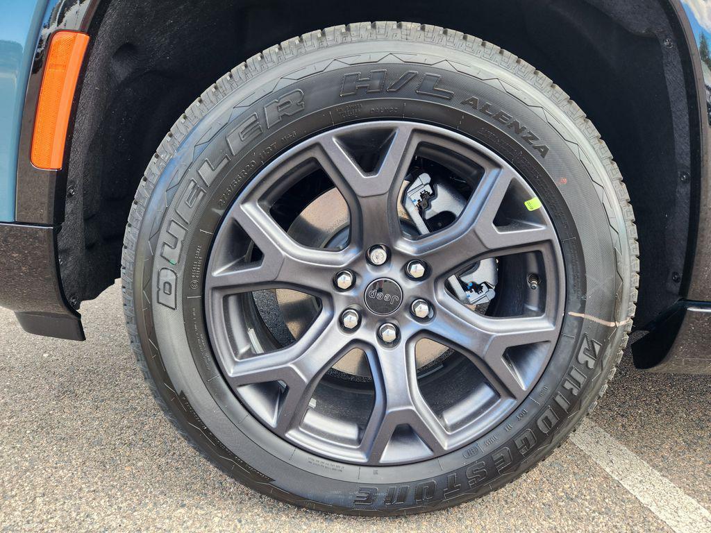 new 2026 Jeep Grand Wagoneer L car, priced at $79,555