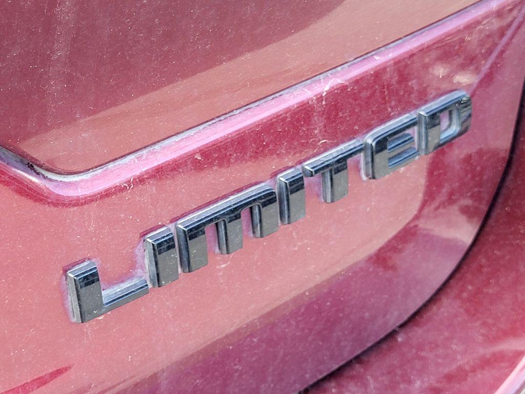 used 2023 Jeep Grand Cherokee car, priced at $33,245