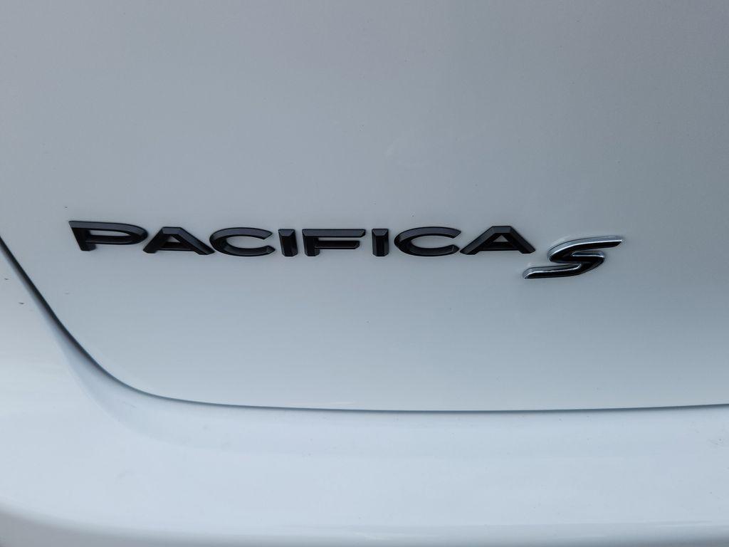 new 2026 Chrysler Pacifica car, priced at $44,614
