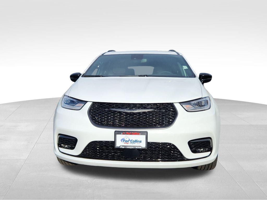 new 2026 Chrysler Pacifica car, priced at $44,614