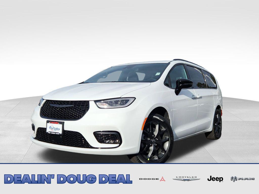 new 2026 Chrysler Pacifica car, priced at $44,614