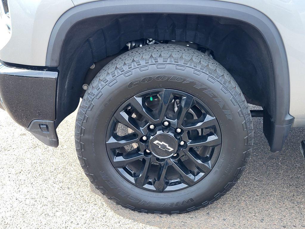 used 2025 Chevrolet Silverado 3500 car, priced at $59,862